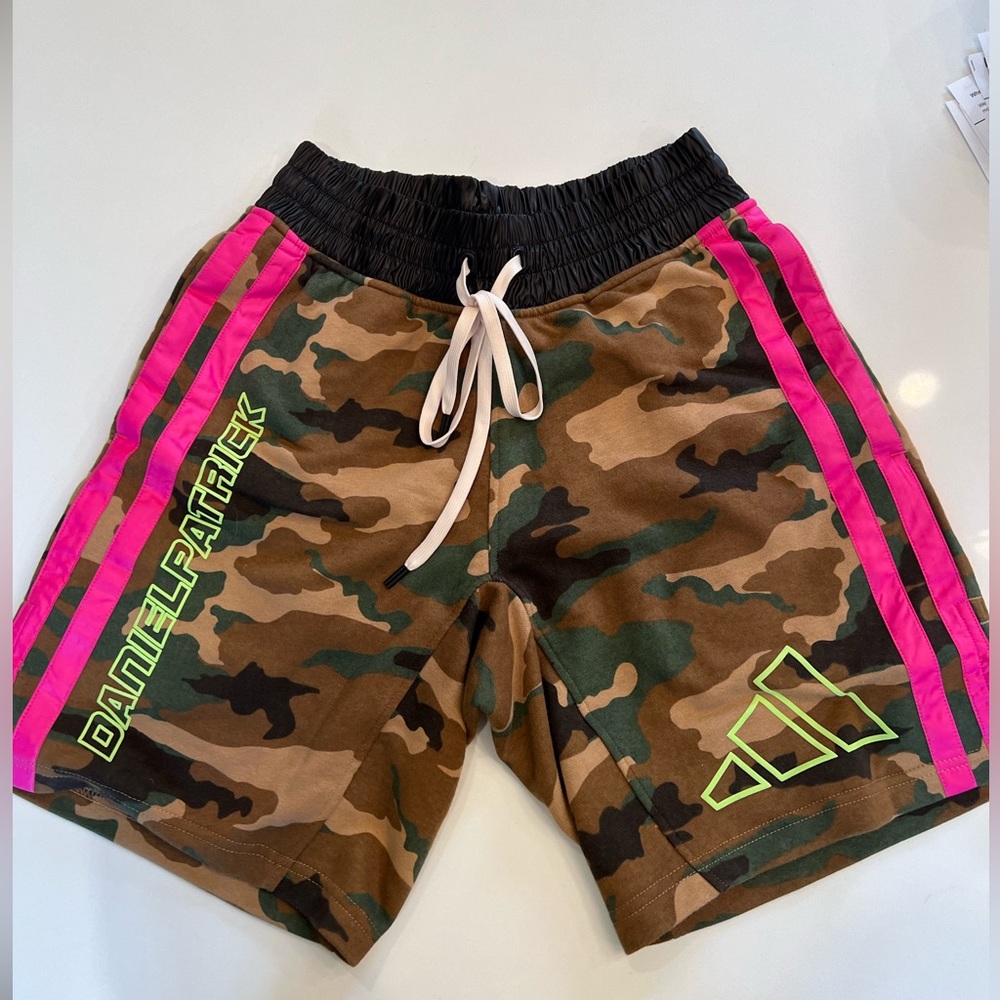 New Adidas basketball Daniel Patrick/James Harden camo shorts